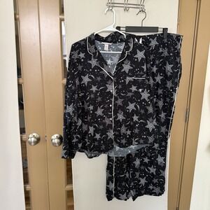 Black Star Print Women's Pajama Set